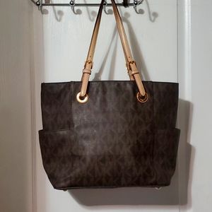 MICHAEL KORS MONOGRAM BROWN TOTE